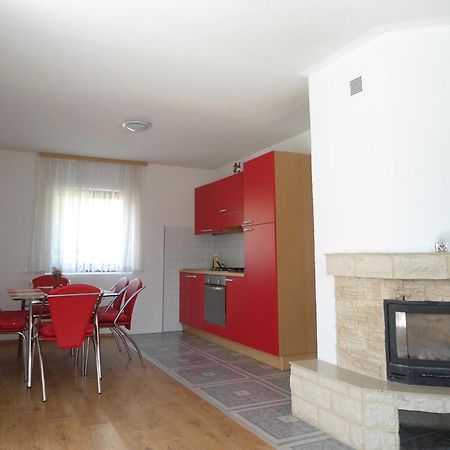 Galesic Apartments & Rooms Korenica Bagian luar foto