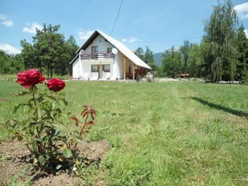 Galesic Apartments & Rooms Korenica Bagian luar foto